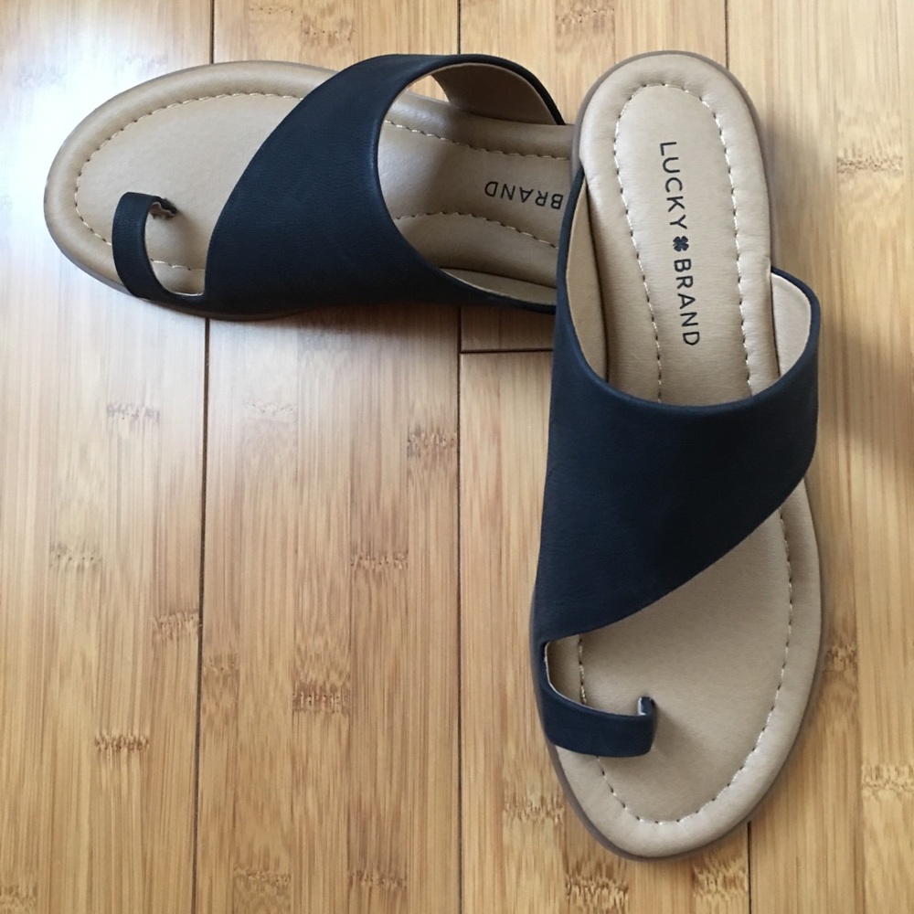 Lucky Brand sandals